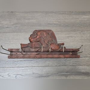 1950's SYROCO Pressed Wood Hunting Bird Dog Hinged Metal Hook Holder